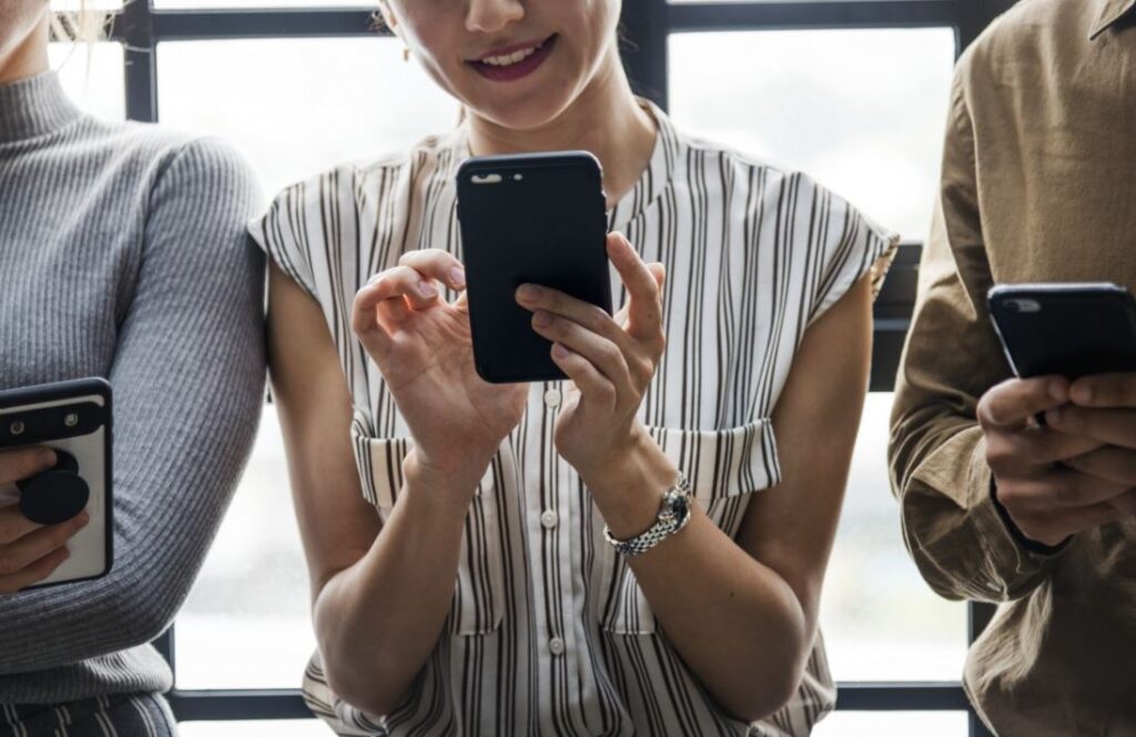 ¿Se puede prevenir la adicción a las redes sociales?