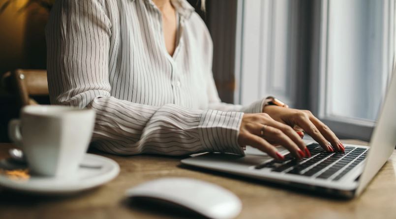 asistentes virtuales españa